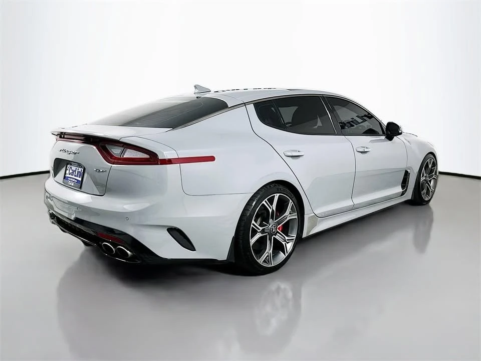 2020 Kia Stinger GT - Image 8 of 20