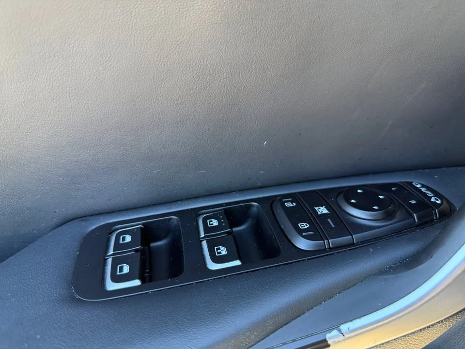 2020 Kia Stinger GT - Image 19 of 20