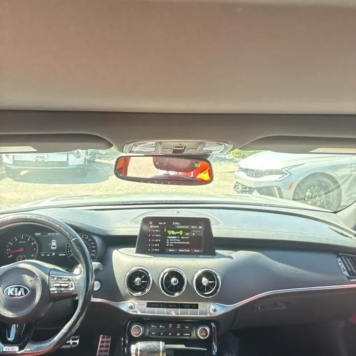 2020 Kia Stinger GT - Image 9 of 15