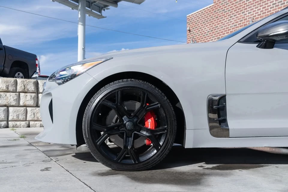 2020 Kia Stinger GT - Image 2 of 20