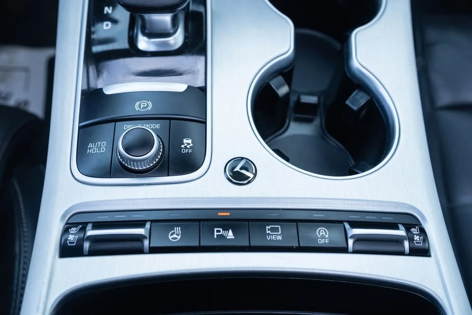 2020 Kia Stinger GT - Image 15 of 20