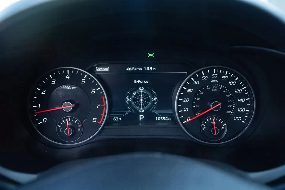 2020 Kia Stinger GT - Image 13 of 20