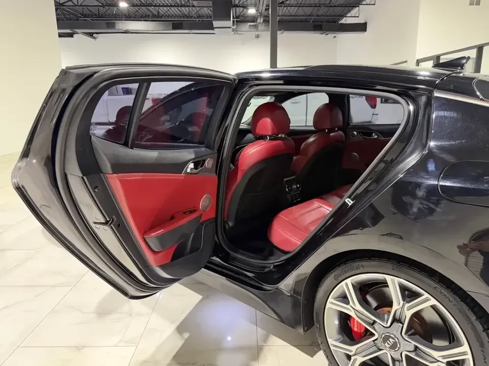 2020 Kia Stinger GT - Image 14 of 20
