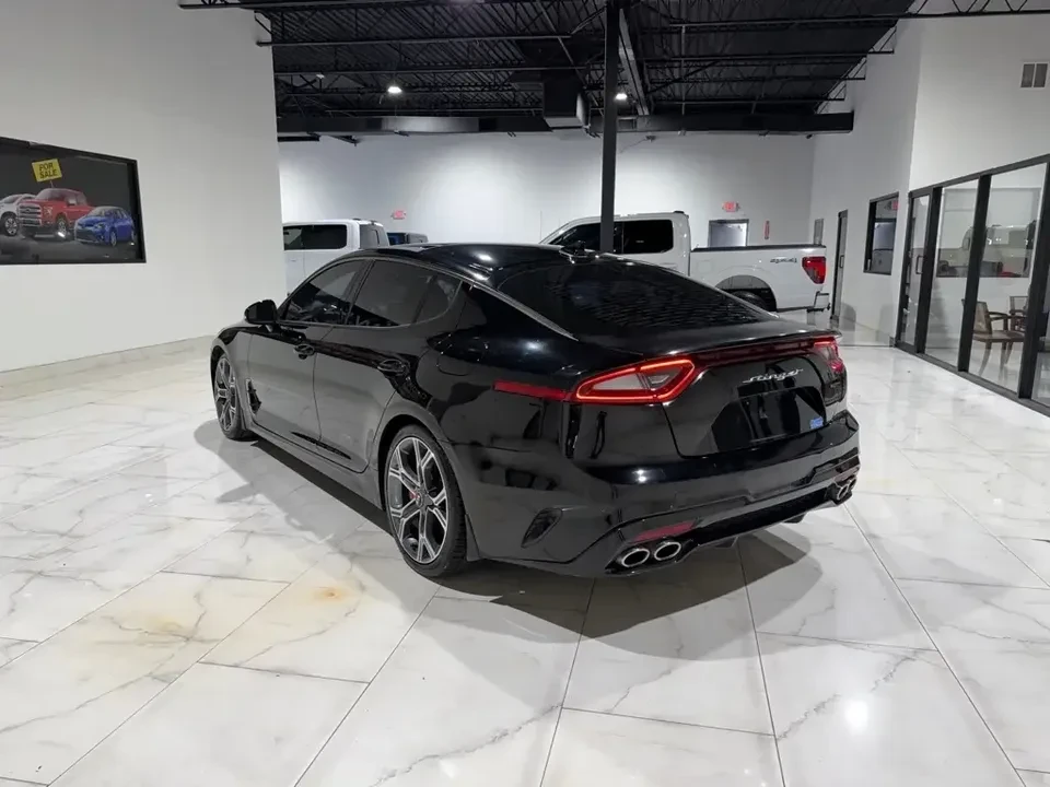 2020 Kia Stinger GT - Image 12 of 20