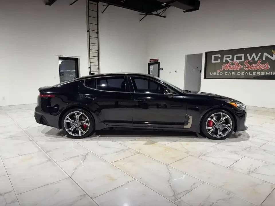 2020 Kia Stinger GT - Image 9 of 20