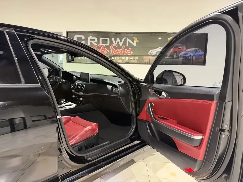 2020 Kia Stinger GT - Image 18 of 20