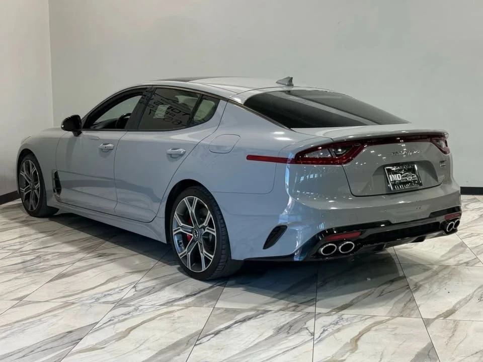 2020 Kia Stinger GT - Image 8 of 20
