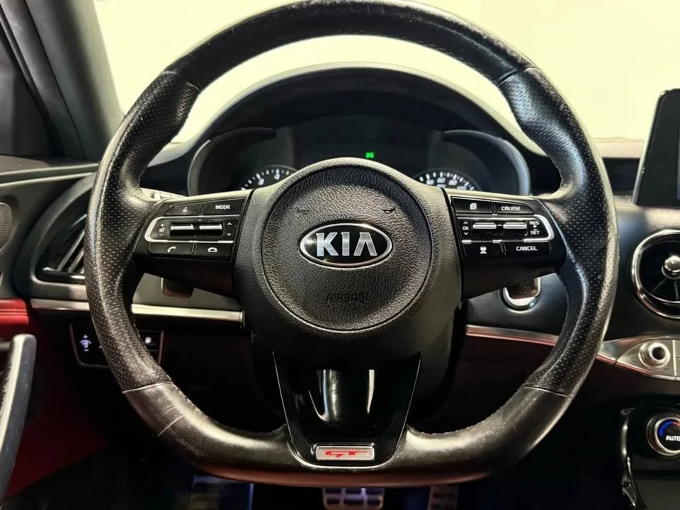 2020 Kia Stinger GT - Image 15 of 20