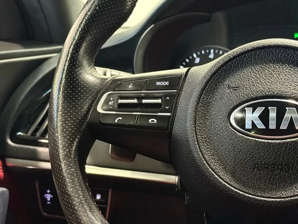 2020 Kia Stinger GT - Image 16 of 20