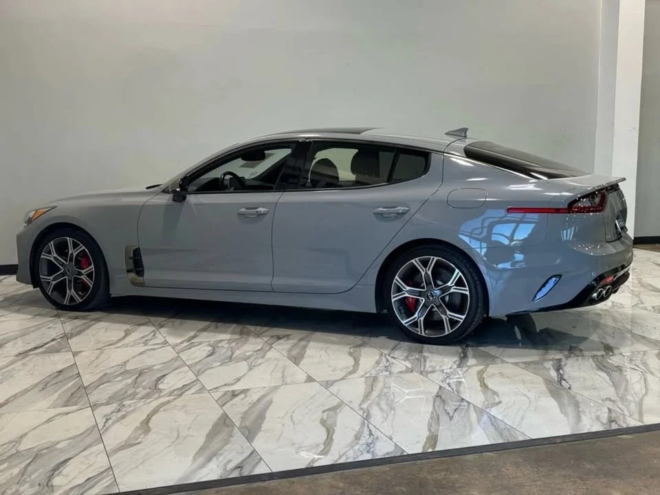 2020 Kia Stinger GT - Image 9 of 20