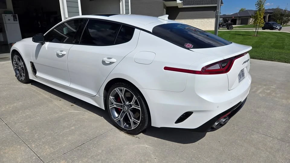 2020 Kia Stinger GT - Image 3 of 8