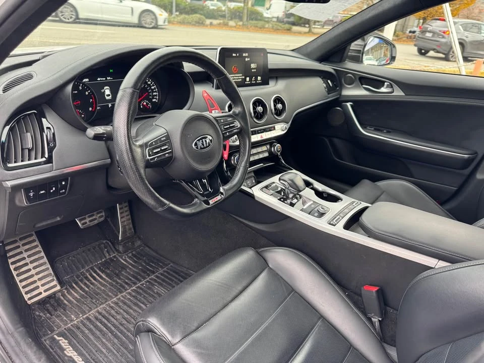 2020 Kia Stinger GT - Image 8 of 19