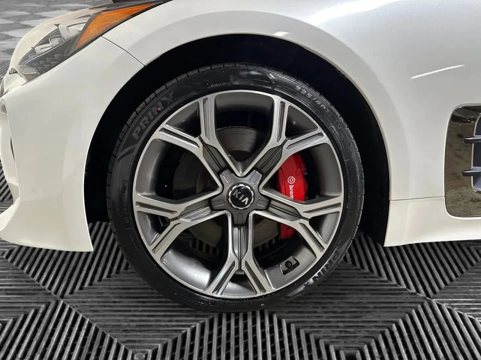 2020 Kia Stinger GT - Image 7 of 13