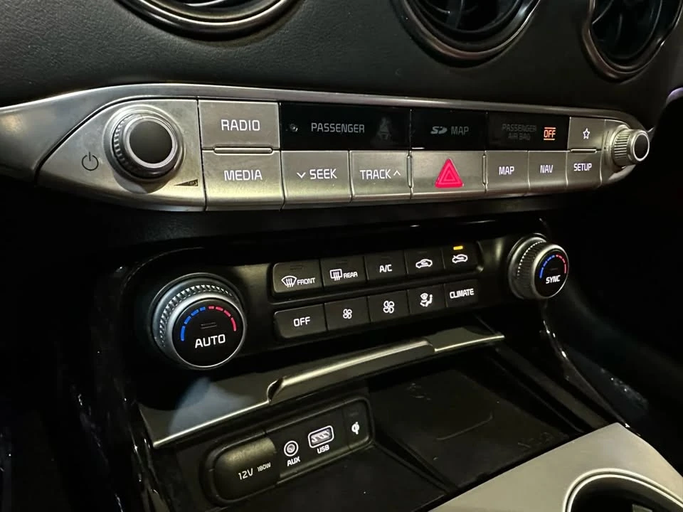 2020 Kia Stinger GT - Image 12 of 13