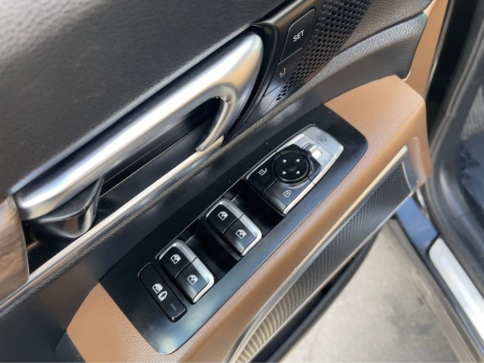 2020 Kia Telluride - Image 12 of 20