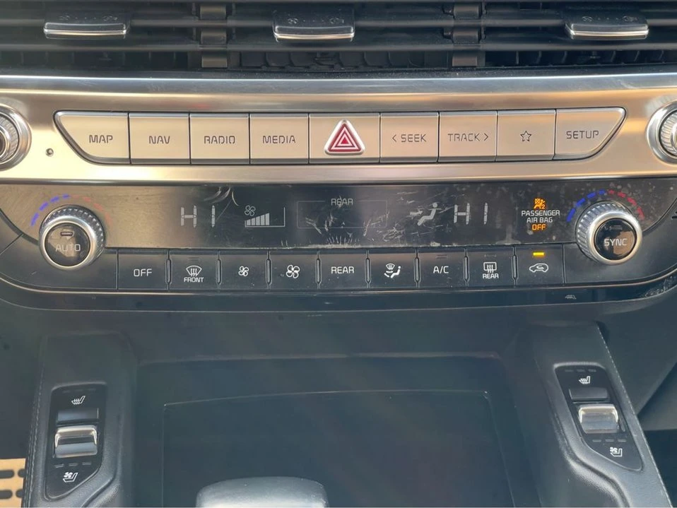 2020 Kia Telluride - Image 16 of 20