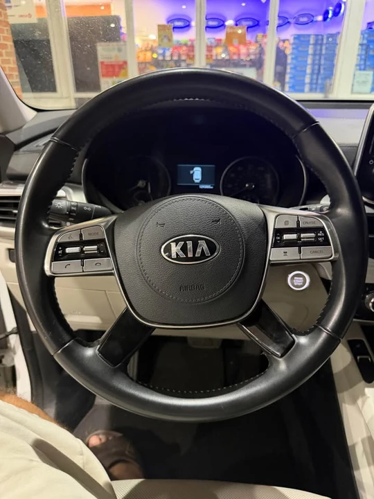 2020 Kia Telluride - Image 7 of 9