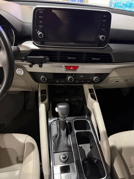 2020 Kia Telluride - Image 8 of 9