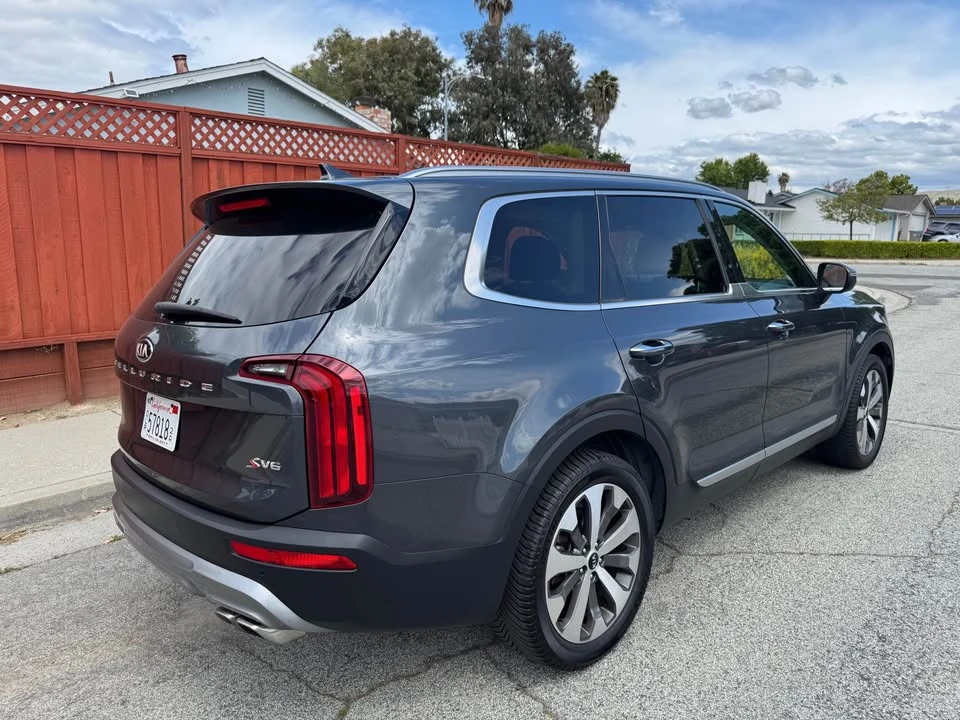 2020 Kia Telluride - Image 4 of 9