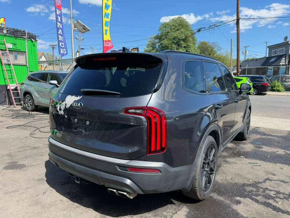 2020 Kia Telluride - Image 7 of 10