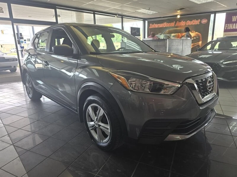 2020 Nissan Kicks - Image 3 of 4
