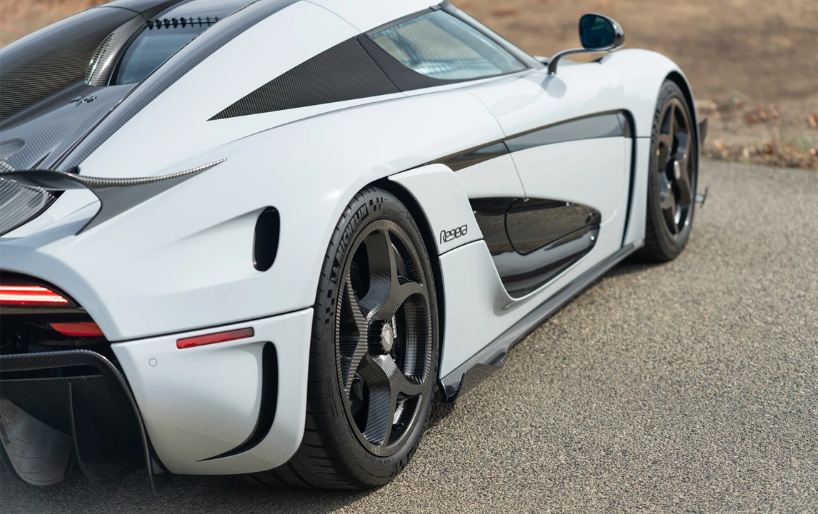 2020 Koenigsegg Regera - Image 23 of 31