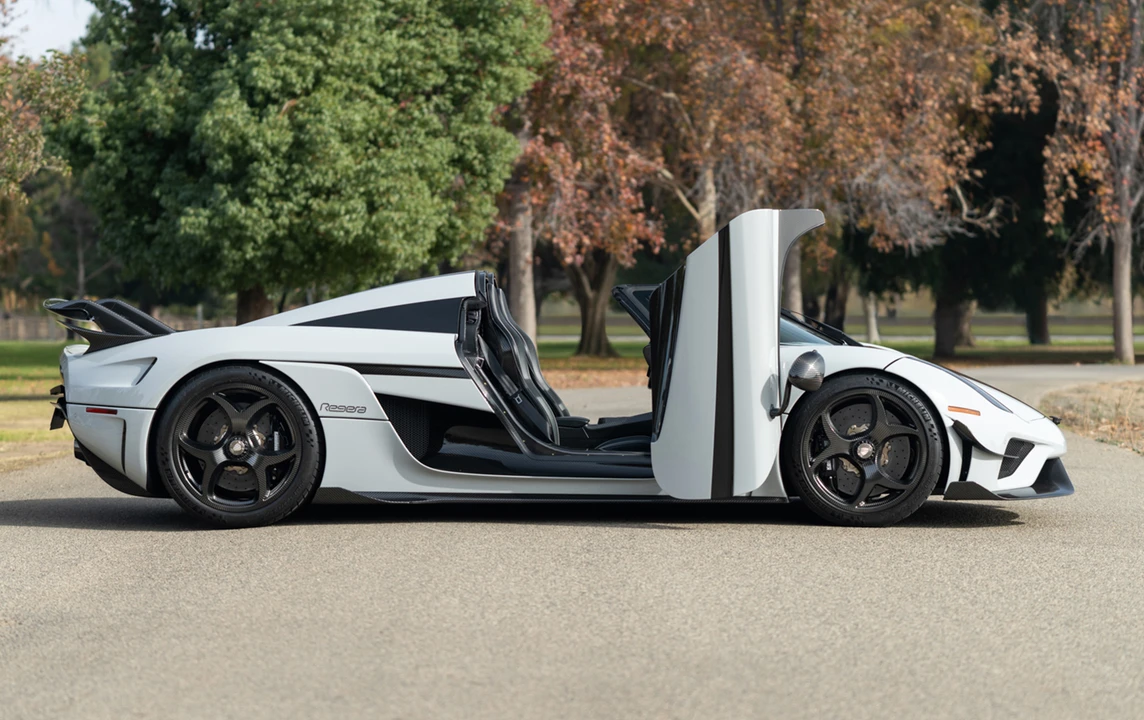 2020 Koenigsegg Regera - Image 10 of 31