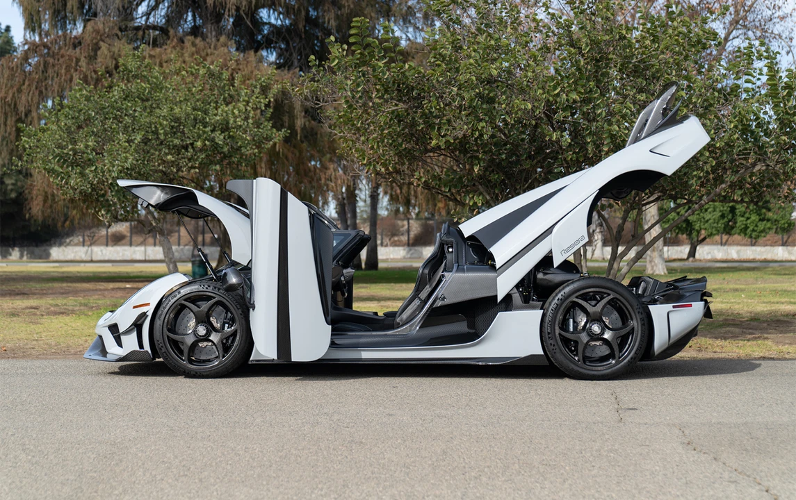 2020 Koenigsegg Regera - Image 13 of 31