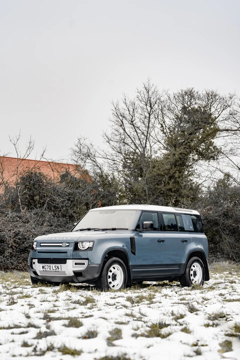 2020 Land Rover Defender L663 - Image 8 of 31