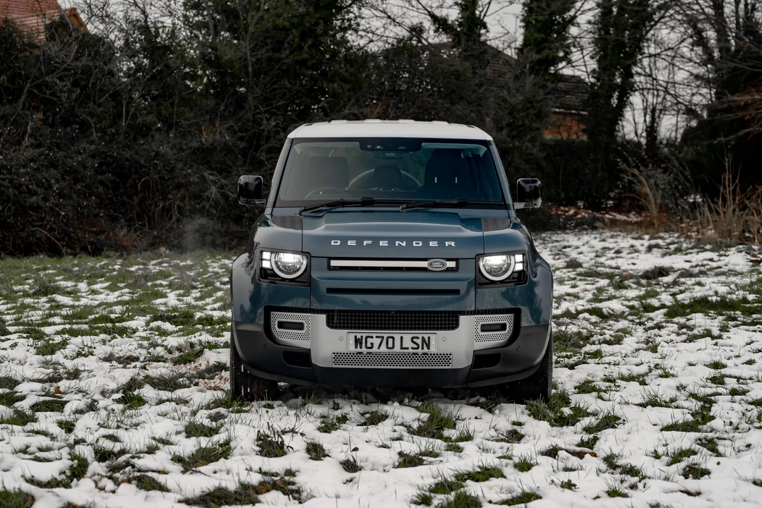 2020 Land Rover Defender L663 - Image 9 of 31