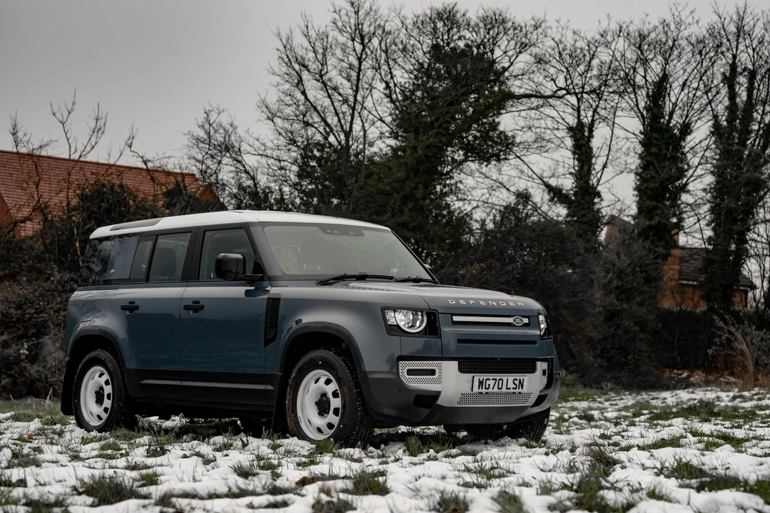 2020 Land Rover Defender L663 - Image 12 of 31