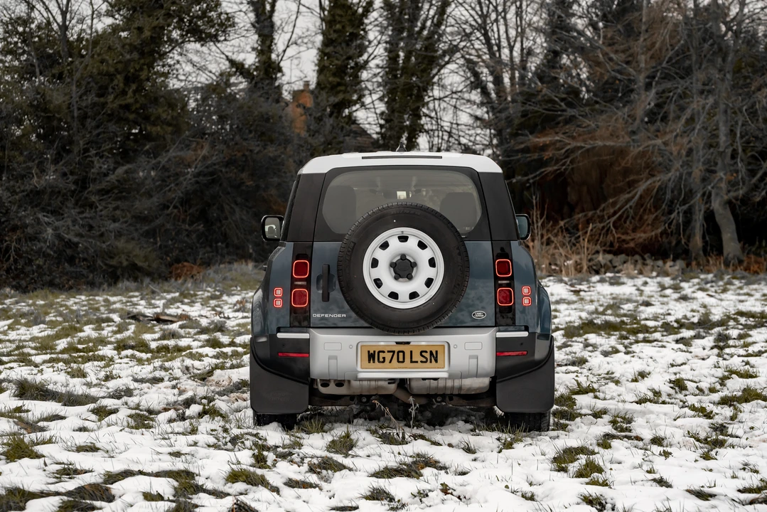 2020 Land Rover Defender L663 - Image 27 of 31