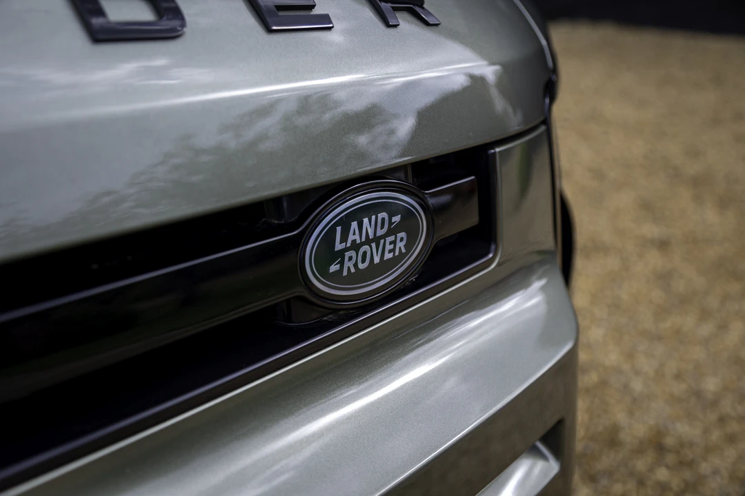 2020 Land Rover Defender L663 - Image 18 of 31