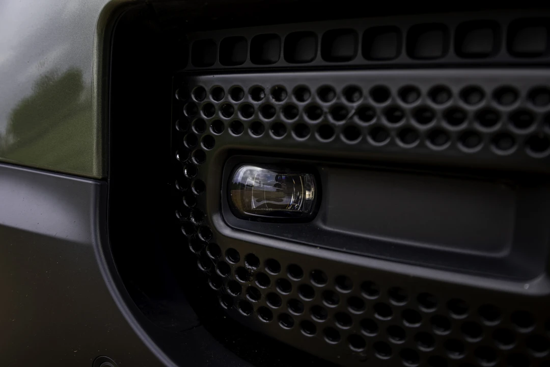 2020 Land Rover Defender L663 - Image 29 of 31