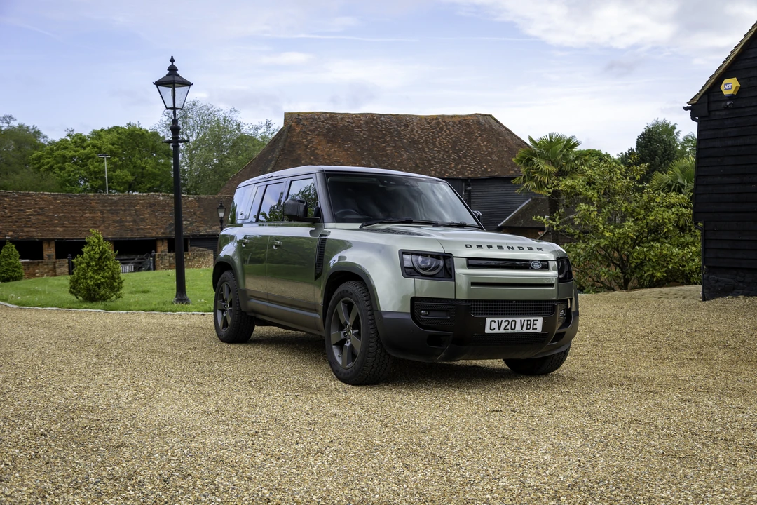 2020 Land Rover Defender L663 - Image 4 of 31