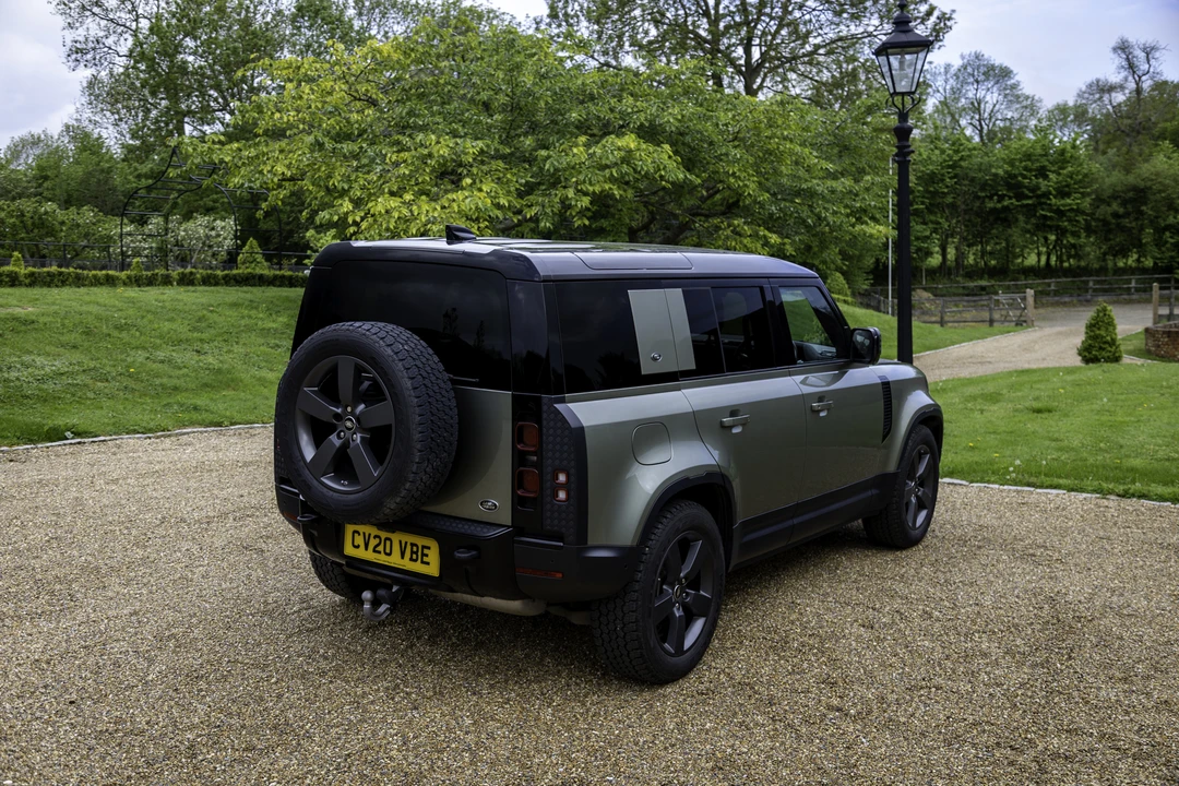 2020 Land Rover Defender L663 - Image 13 of 31