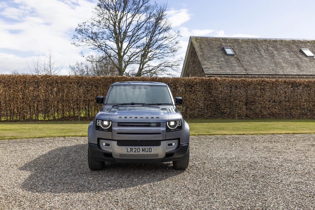 2020 Land Rover Defender L663 - Image 3 of 31