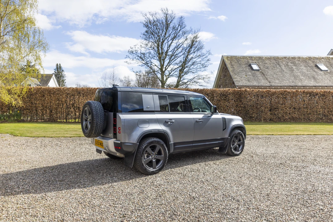2020 Land Rover Defender L663 - Image 6 of 31