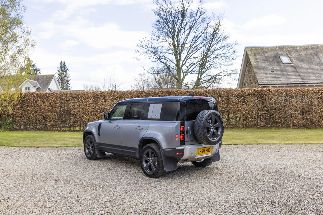 2020 Land Rover Defender L663 - Image 8 of 31