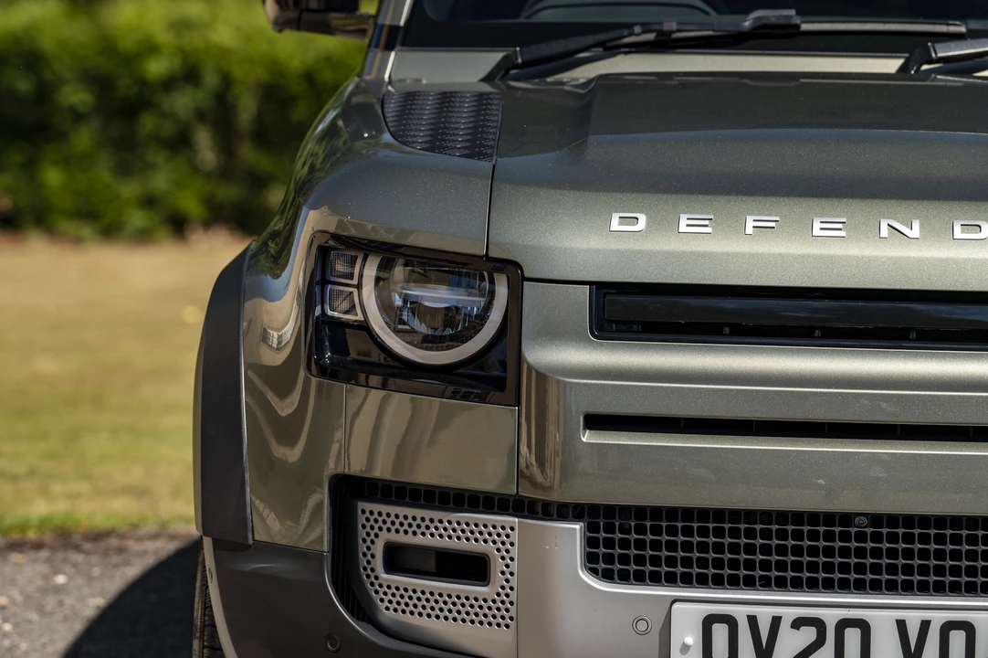 2020 Land Rover Defender L663 - Image 20 of 31