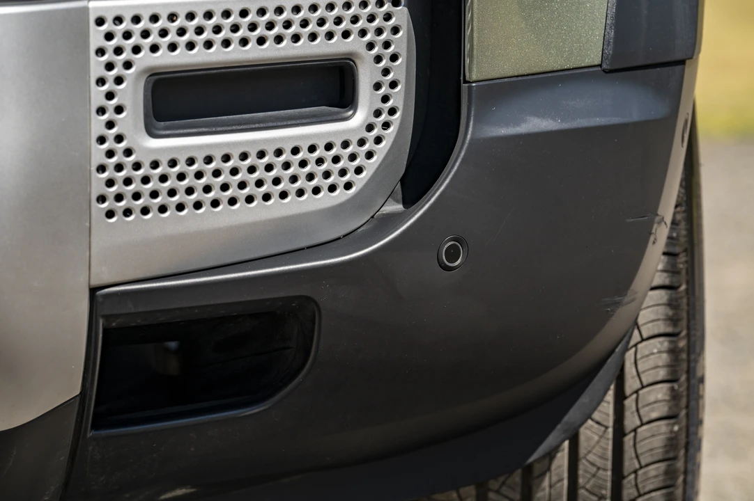 2020 Land Rover Defender L663 - Image 23 of 31