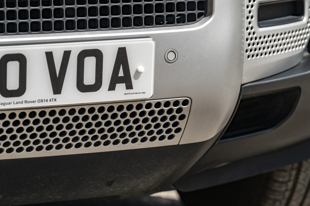 2020 Land Rover Defender L663 - Image 26 of 31