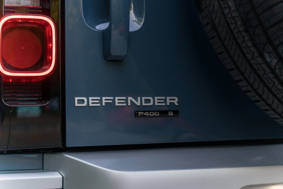 2020 Land Rover Defender L663 - Image 26 of 31