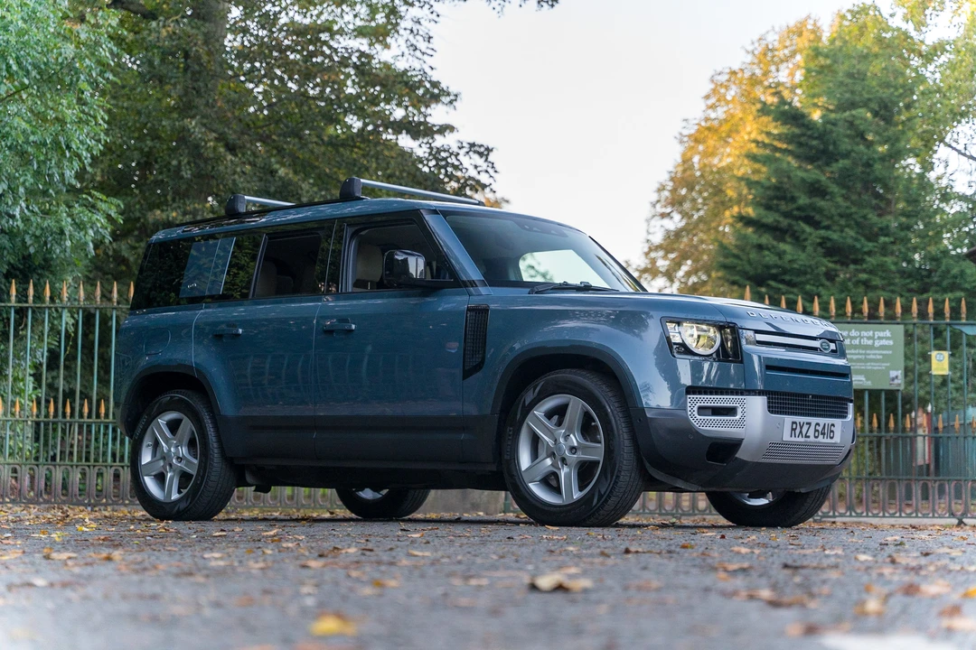2020 Land Rover Defender L663 - Image 10 of 31