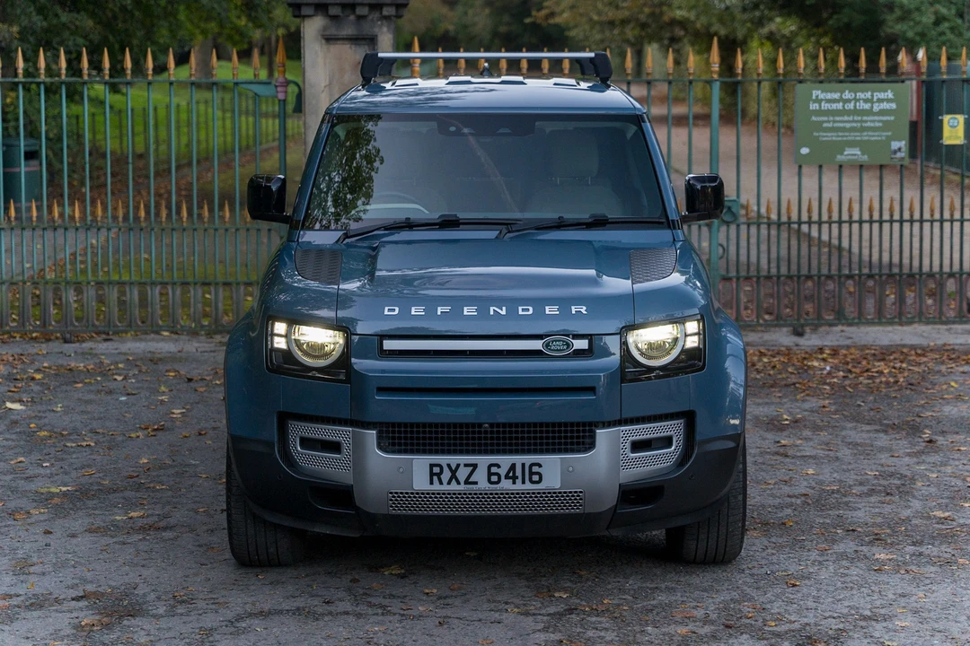 2020 Land Rover Defender L663 - Image 3 of 31