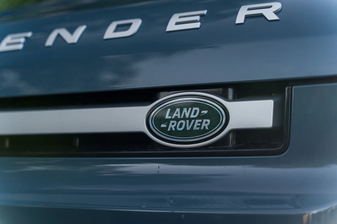 2020 Land Rover Defender L663 - Image 18 of 31