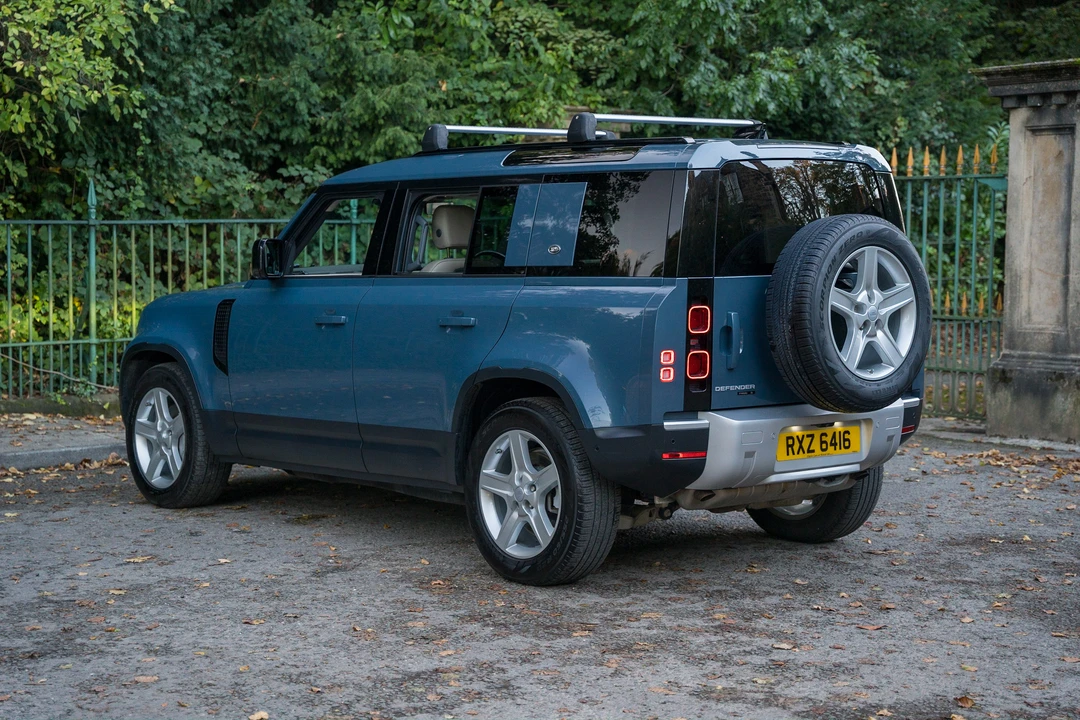 2020 Land Rover Defender L663 - Image 13 of 31