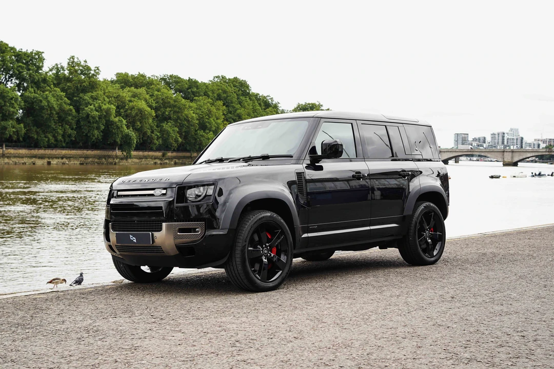 2020 Land Rover Defender L663 - Image 11 of 31
