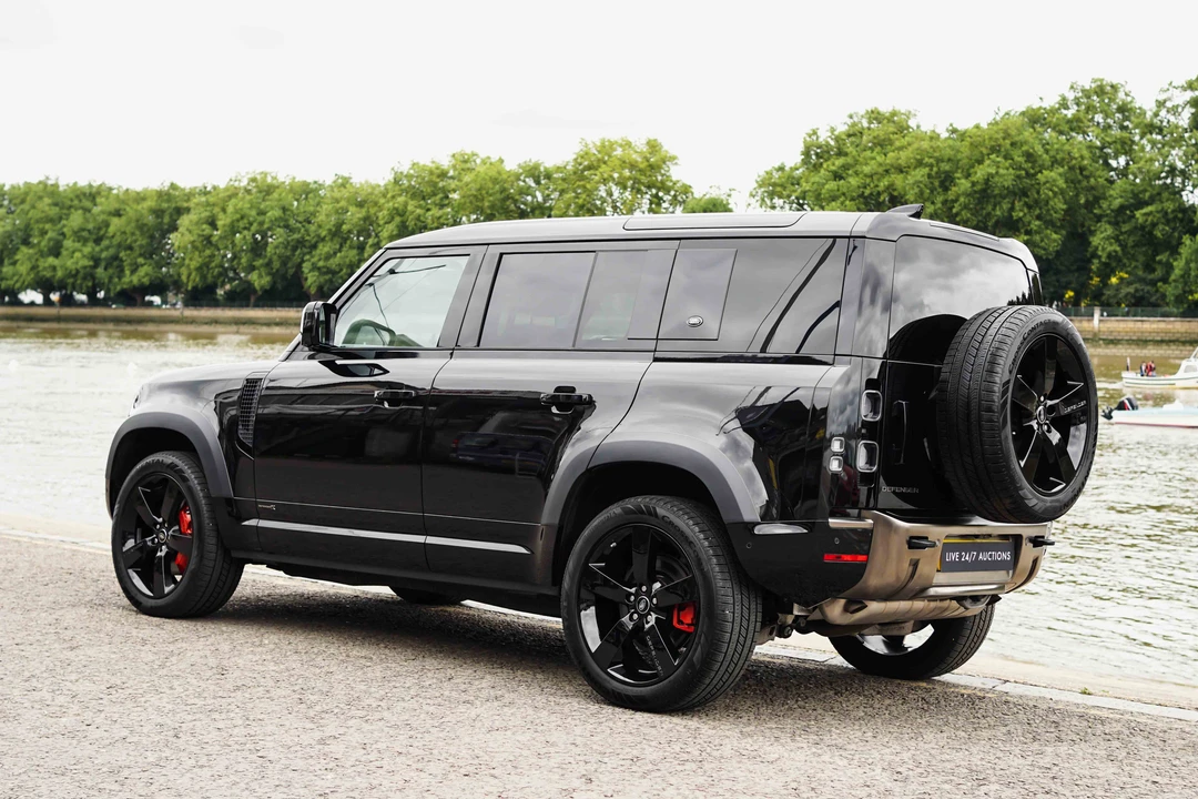 2020 Land Rover Defender L663 - Image 9 of 31