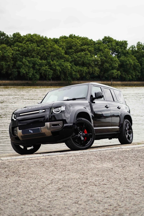 2020 Land Rover Defender L663 - Image 17 of 31